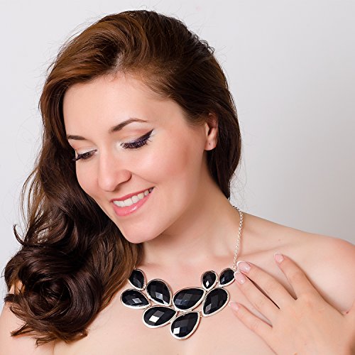 Jane Stone Black Party Jewelry Fashion Statement Pendant Necklace for Women (Fn0564-S-Black)